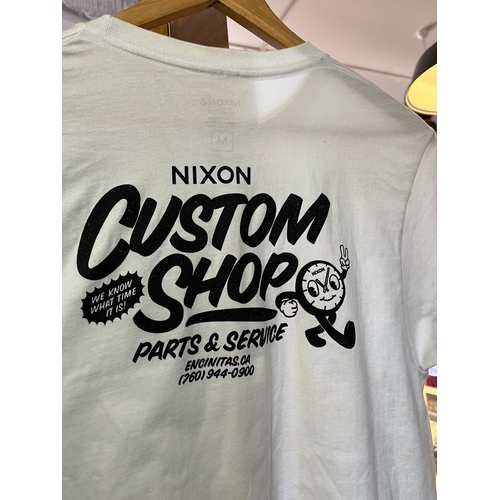 NIXON T-SHIRT sms alley way S/S TEE white BLACK MEDIUM AUS SELLER